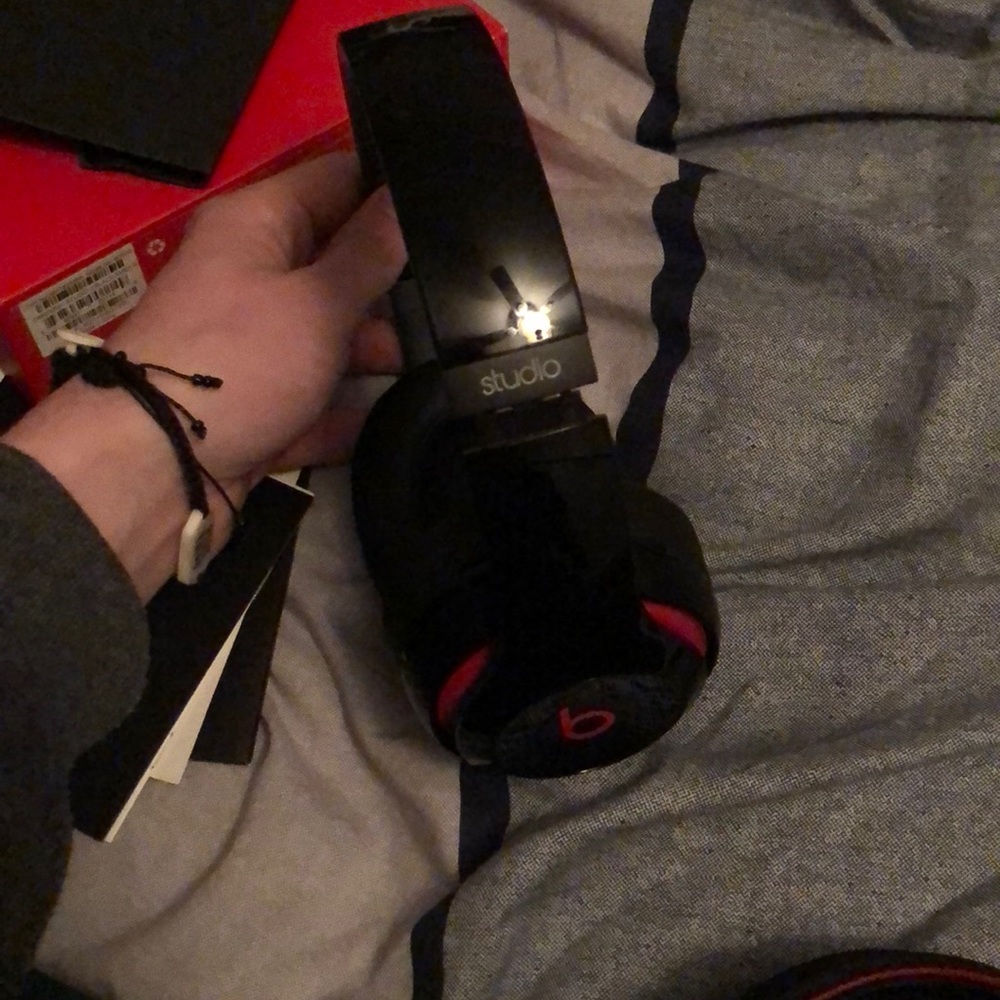 Beats studios - Picture 3 of 8